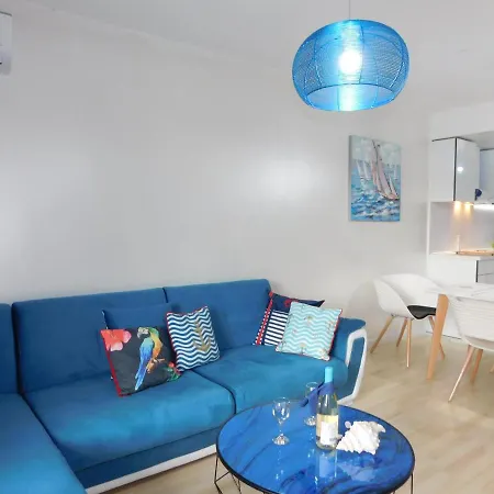 Azzurro Apartment